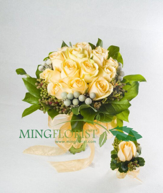 White Rose Bouquet -- 007